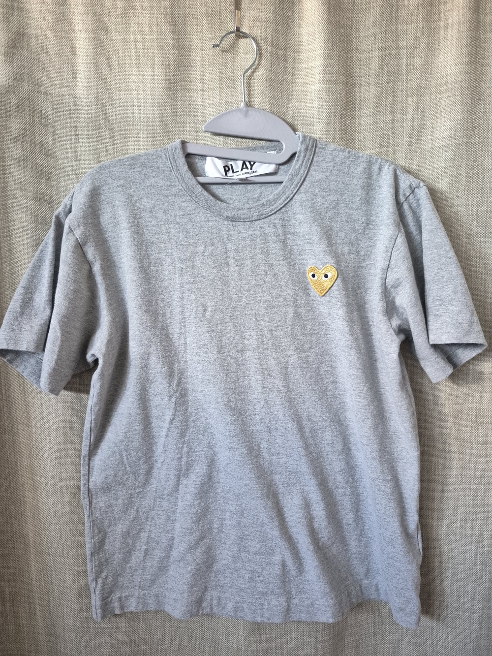 Comme des Garcons PLAY Women Gray Tee with Yellow Heart Patch